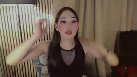 Dreyana online show from November 2025 05:57:01 PM