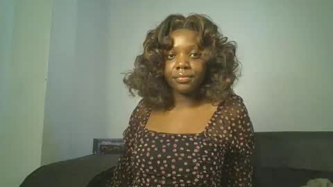 Snapshot of drip_doll_ chatting on February 2026 04:18:02 AM Kimberly online show from February 2026 04:18:02 AM