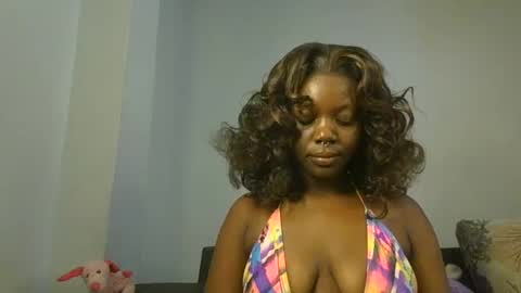 Snapshot of drip_doll_ chatting on February 2026 05:28:01 PM Kimberly online show from February 2026 05:28:01 PM