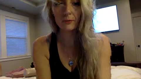 Bluejay0713 online show from March 2026 01:44:01 AM