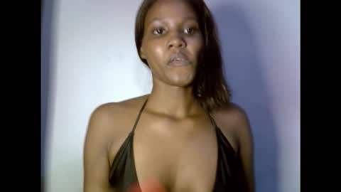 Snapshot of drippingpussy__ chatting on October 2025 10:54:02 PM drippingpussy__ online show from October 2025 10:54:02 PM