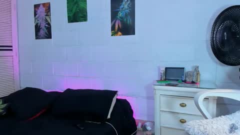 drippyorlove online show from February 2026 05:11:01 PM