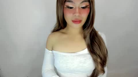 miss. Erika online show from October 2025 08:09:02 AM