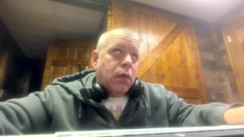 drkone01826 online show from December 2025 02:33:02 PM