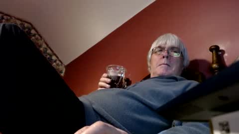 Snapshot of dug38 chatting on December 2024 05:12:01 PM Doug online show from December 2024 05:12:01 PM