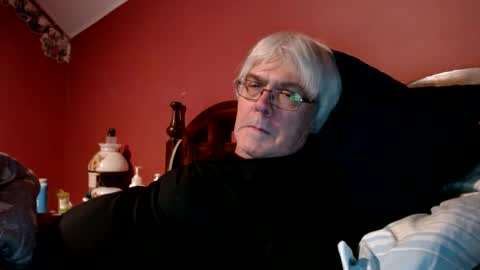 Snapshot of dug38 chatting on December 2024 09:33:02 PM Doug online show from December 2024 09:33:02 PM