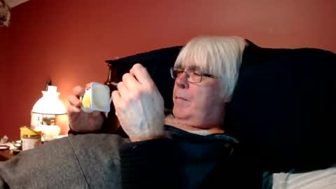 Snapshot of dug38 chatting on December 2024 10:57:02 PM Doug online show from December 2024 10:57:02 PM