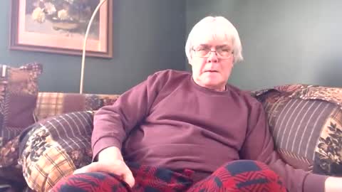 Snapshot of dug38 chatting on March 2025 08:45:02 PM Doug online show from March 2025 08:45:02 PM