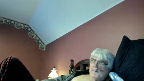 Snapshot of dug38 chatting on May 2026 02:45:01 PM Doug online show from May 2026 02:45:01 PM