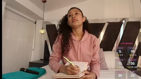  Dulce Candy  online show from October 2025 01:17:02 PM