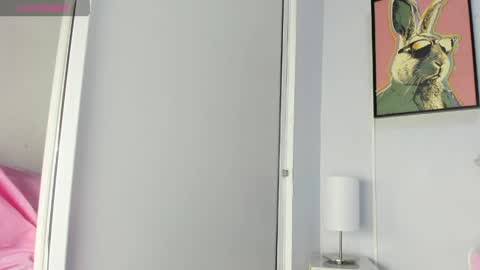 dulce__fiore07 online show from April 2026 12:31:01 PM