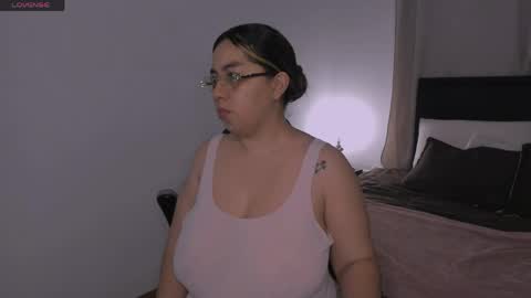 Snapshot of dulce_brithany chatting on May 2026 10:54:02 AM dulce brithany online show from May 2026 10:54:02 AM