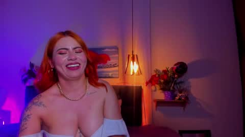 Snapshot of dulce_charlottee chatting on February 2025 12:33:01 AM DULCE online show from February 2025 12:33:01 AM