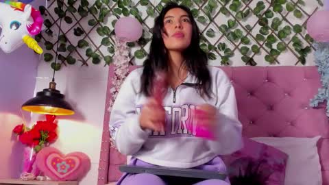 Snapshot of dulce_daniela_ chatting on September 2025 06:43:02 PM Daniela online show from September 2025 06:43:02 PM