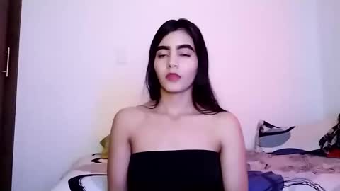 dulce_lucero online show from February 2025 09:35:02 PM