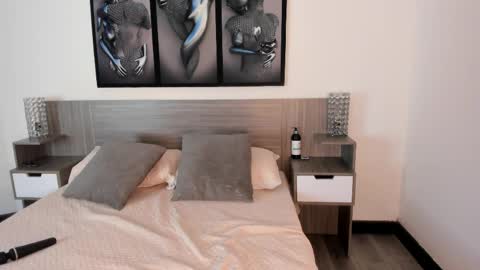 Dulce Maria online show from April 2026 07:40:01 PM