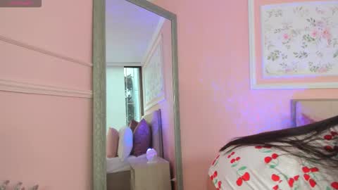 Dulce online show from December 2025 09:43:01 PM