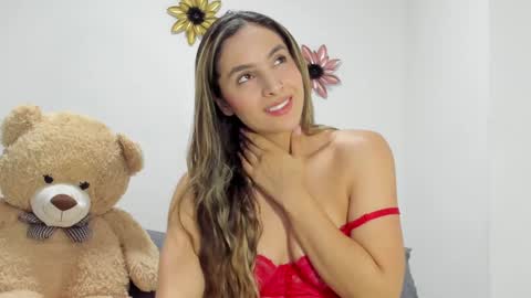 Dulce  online show from January 2025 03:11:01 AM