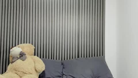 Dulce  online show from September 2025 12:08:02 PM