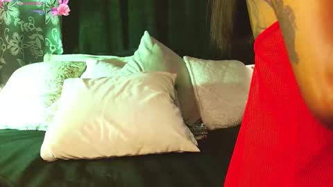   online show from December 2025 09:16:02 AM