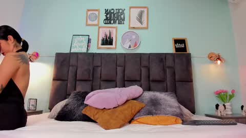 DULCE AURORA online show from March 2025 02:46:02 AM