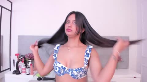 Dulce online show from January 2025 03:33:01 AM