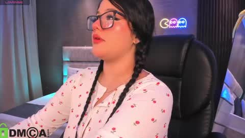 Dulce Rose online show from April 2026 04:38:02 AM