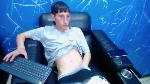 Dumbito73 online show from March 2025 09:42:02 PM