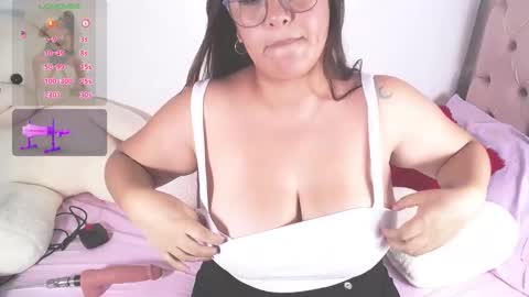 Snapshot of duna20_ chatting on February 2025 07:09:01 PM Emi online show from February 2025 07:09:01 PM