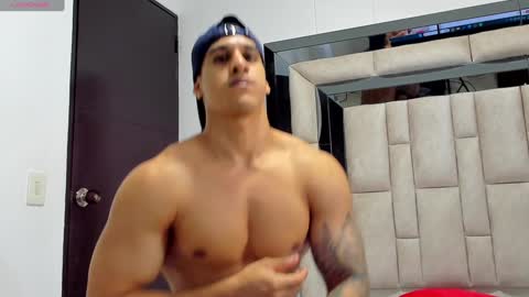 duran_dhikol1 online show from February 2025 03:08:02 AM