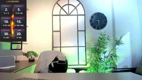 Dustin Sonne online show from October 2025 03:28:02 AM