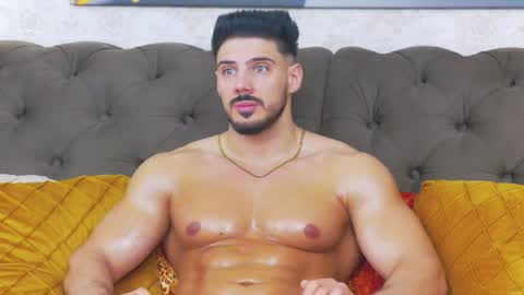 Dustin online show from April 2026 08:48:01 AM