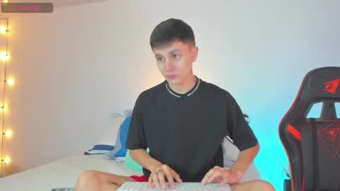 Snapshot of dustinlevine chatting on January 2025 12:56:01 PM Dustin Levy online show from January 2025 12:56:01 PM