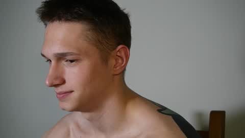 Snapshot of dustyn_fox chatting on December 2024 09:58:02 PM Dustyn online show from December 2024 09:58:02 PM