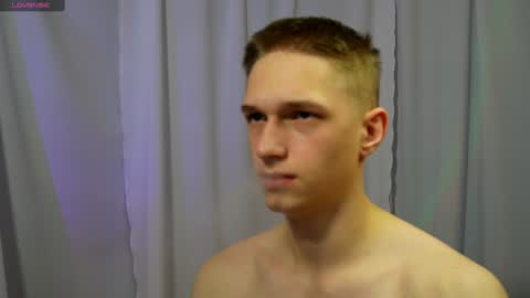 Snapshot of dustyn_fox chatting on December 2024 05:29:01 PM Dustyn online show from December 2024 05:29:01 PM