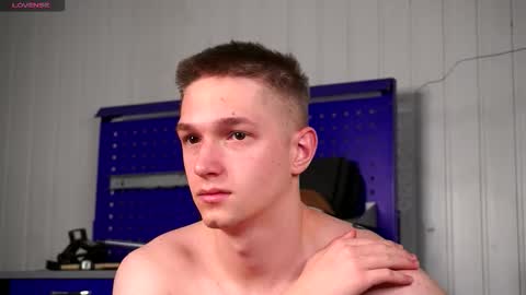 Dustyn online show from December 2025 03:08:02 PM