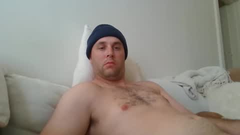 Snapshot of dustyroy09 chatting on April 2026 06:31:02 AM dustyroy09 online show from April 2026 06:31:02 AM