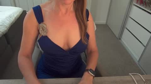 Ambertje040 online show from October 2025 07:41:02 AM