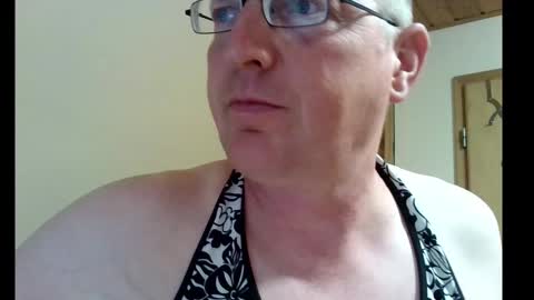 dwtsaskia80 online show from October 2025 05:43:02 PM