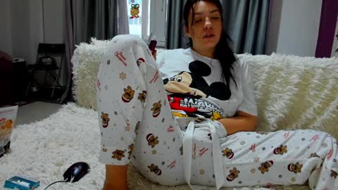 dayana online show from February 2025 05:51:02 AM