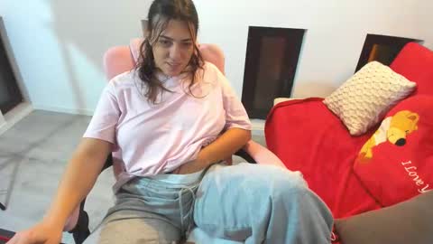 dayana online show from December 2025 03:46:01 AM