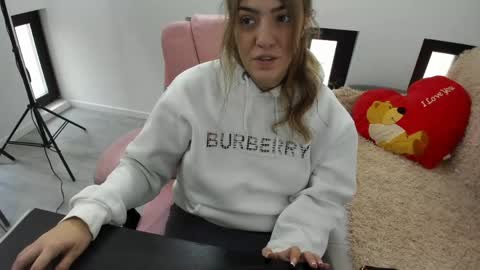 dayana online show from March 2026 06:14:01 AM