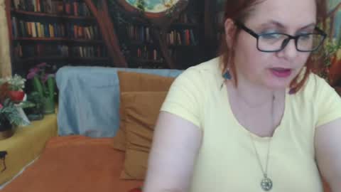Snapshot of dyannelovee chatting on June 2026 06:31:01 PM Dyanne online show from June 2026 06:31:01 PM