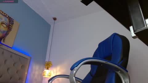 Snapshot of dyla_n18_ chatting on March 2025 01:21:02 AM dyla_n18_ online show from March 2025 01:21:02 AM