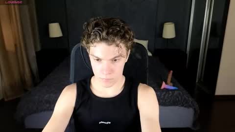 Snapshot of dylan__wilson chatting on September 2025 10:26:01 AM Dylan online show from September 2025 10:26:01 AM