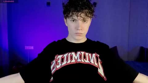 Snapshot of dylan__wilson chatting on September 2025 03:55:02 PM Dylan online show from September 2025 03:55:02 PM