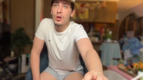 Snapshot of dylandaniel69 chatting on October 2025 07:36:02 PM Dylan Daniel 7.8 online show from October 2025 07:36:02 PM