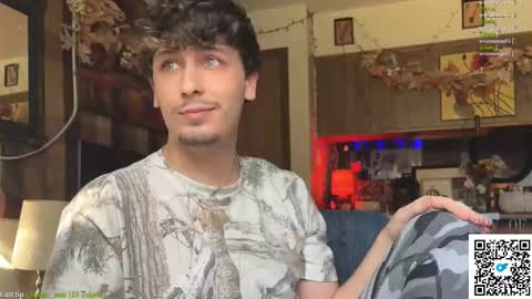 Snapshot of dylandaniel69 chatting on November 2025 08:52:02 PM Dylan Daniel 7.8 online show from November 2025 08:52:02 PM