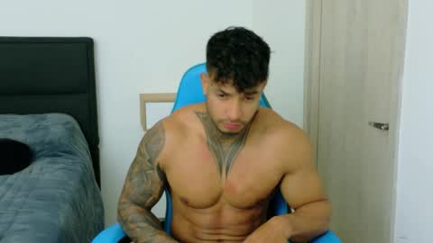 Snapshot of dylanrivera_ chatting on June 2026 01:39:01 AM Dylan Rivera online show from June 2026 01:39:01 AM