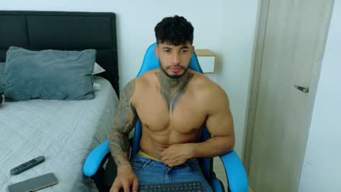 Snapshot of dylanrivera_ chatting on July 2026 01:52:01 AM Dylan Rivera online show from July 2026 01:52:01 AM
